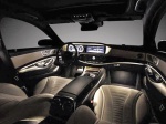 Новий Mercedes S-Class - салон на 156 кнопок